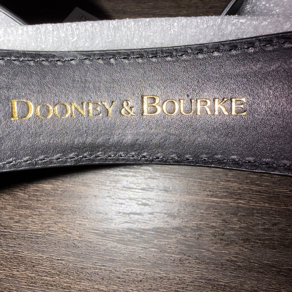 2025 Disney Parks Dooney & Bourke Retro Disney Buttons Minnie Ears Headband NEW - Picture 3 of 6